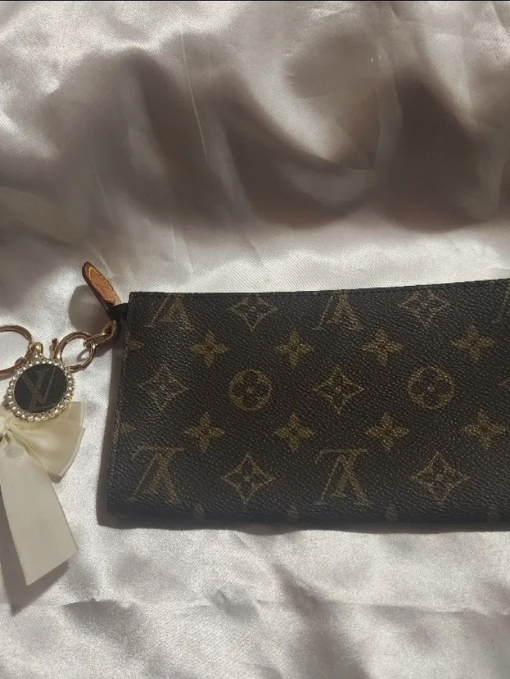 Louis Vuitton Monogram Clutch